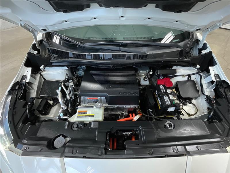 2018 NISSAN LEAF SV
