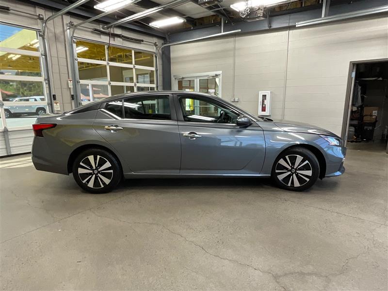 2021 NISSAN ALTIMA 2.5 SV