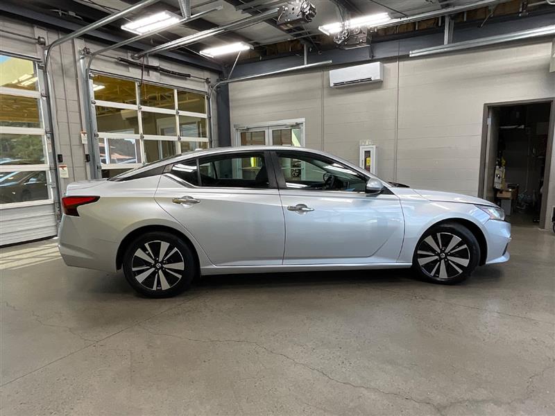 2022 NISSAN ALTIMA 2.5 SV