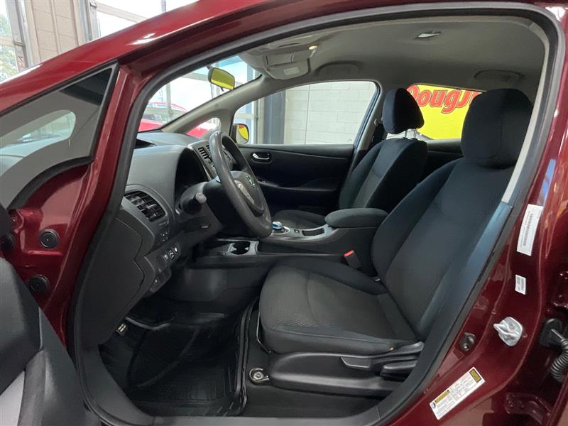 2016 NISSAN LEAF S