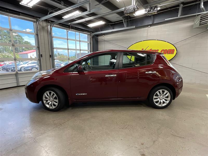 2016 NISSAN LEAF S