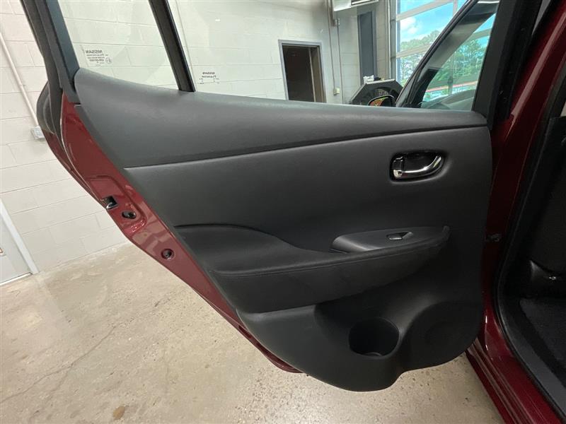 2016 NISSAN LEAF S