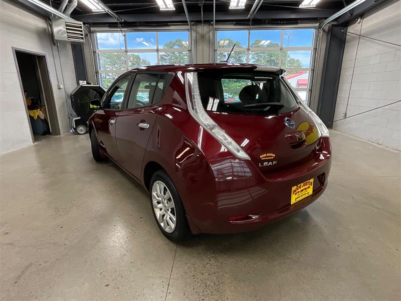 2016 NISSAN LEAF S