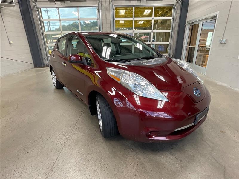 2016 NISSAN LEAF S