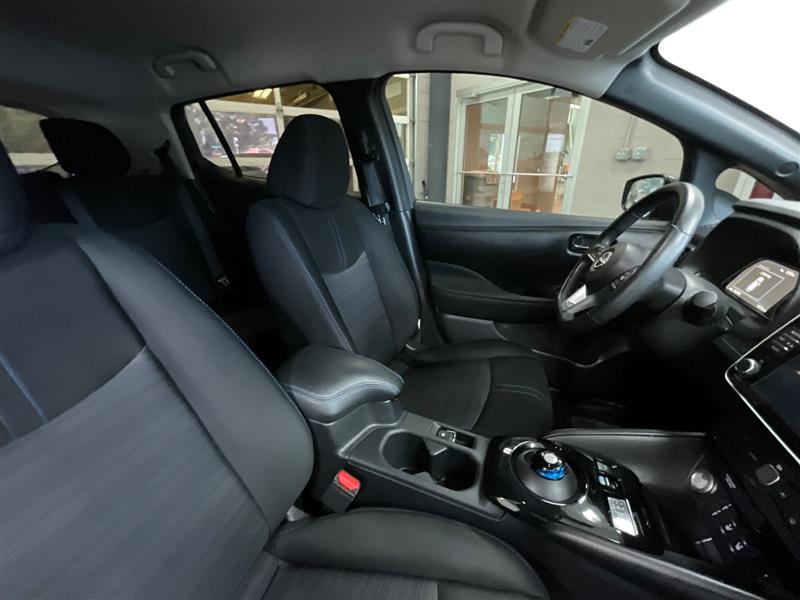 2024 NISSAN LEAF SV PLUS