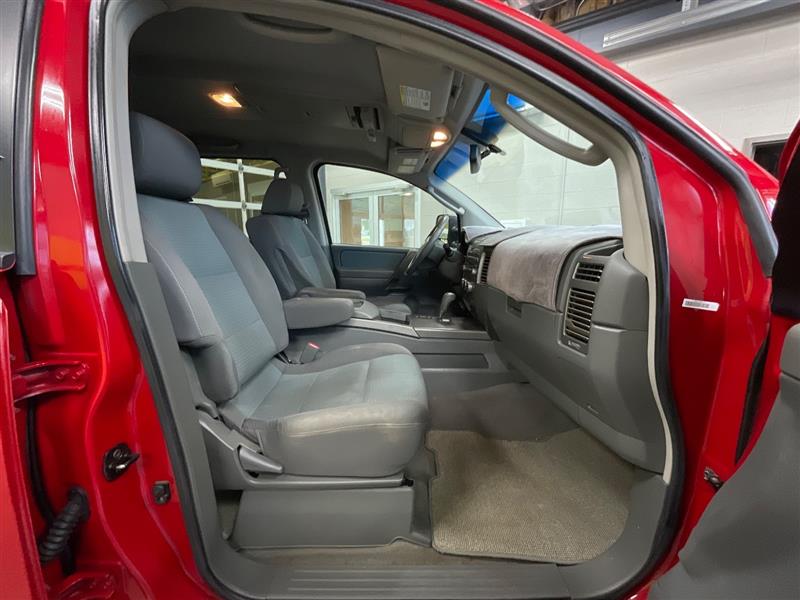 2006 NISSAN TITAN SE