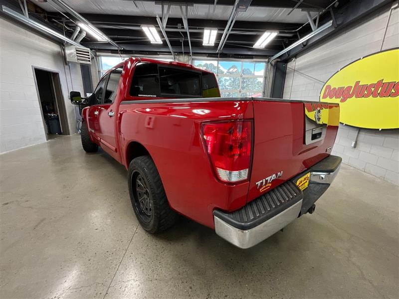 2006 NISSAN TITAN SE