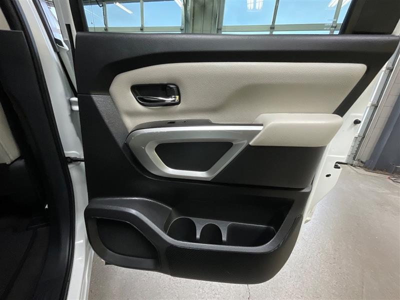 2021 NISSAN TITAN SV