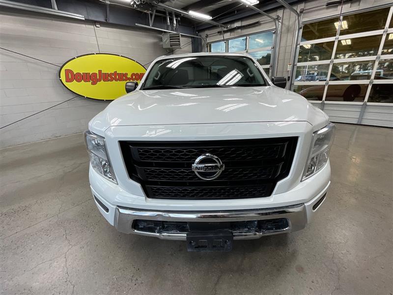 2022 NISSAN TITAN SV