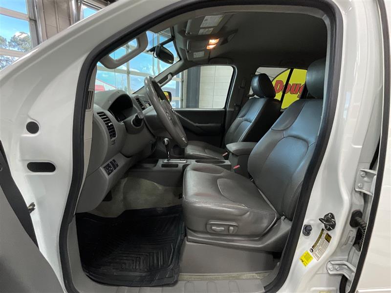 2013 NISSAN FRONTIER SL