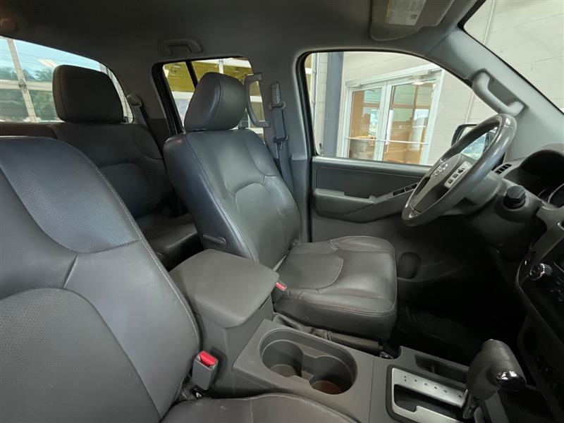 2013 NISSAN FRONTIER SL