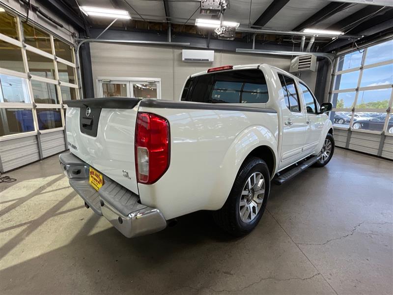 2013 NISSAN FRONTIER SL