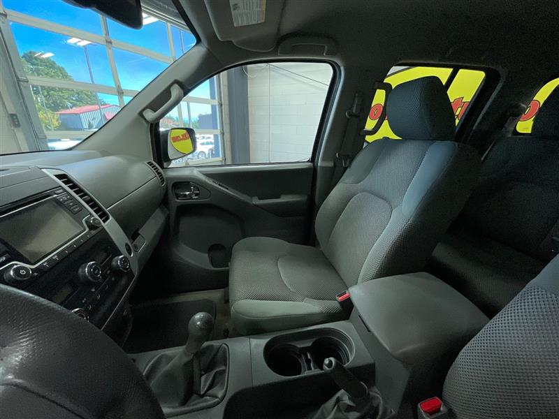 2016 NISSAN FRONTIER SV