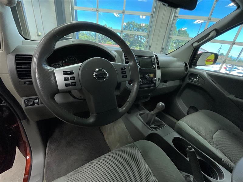 2016 NISSAN FRONTIER SV