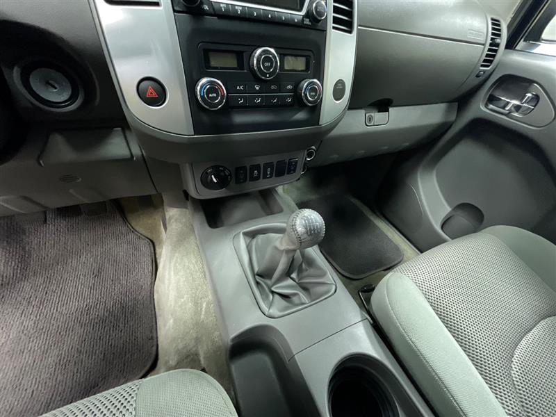 2016 NISSAN FRONTIER SV