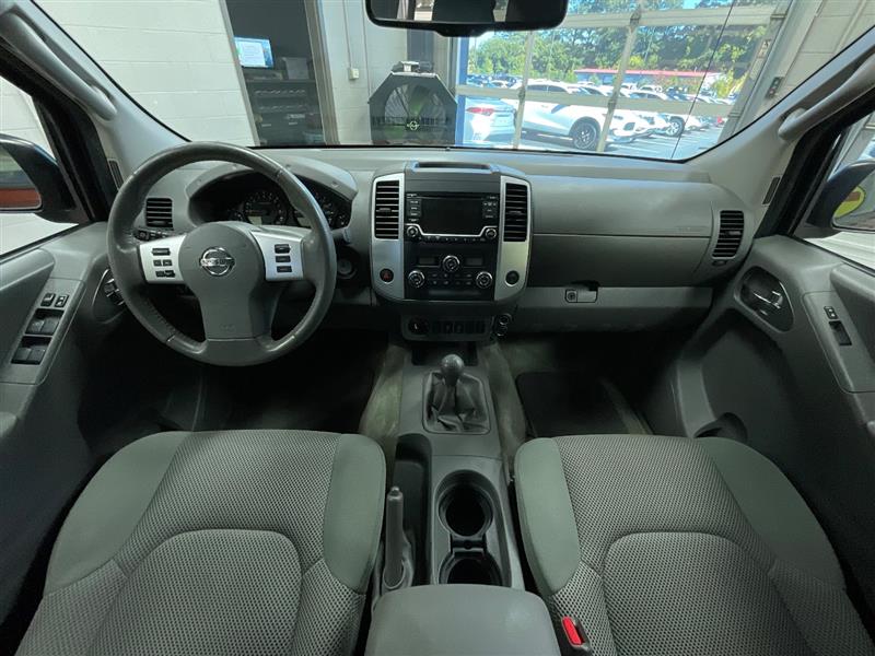 2016 NISSAN FRONTIER SV