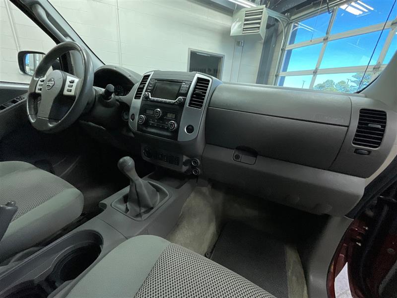 2016 NISSAN FRONTIER SV