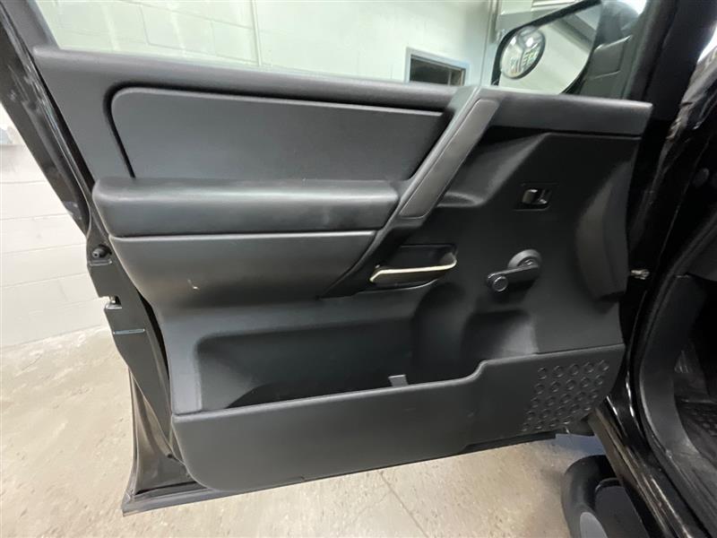 2012 NISSAN TITAN S