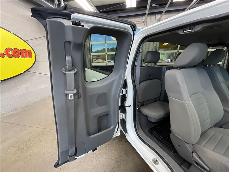 2019 NISSAN FRONTIER S
