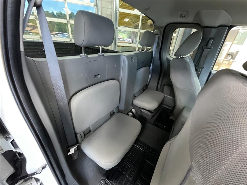 2019 NISSAN FRONTIER S