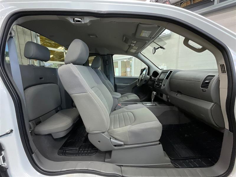 2019 NISSAN FRONTIER S