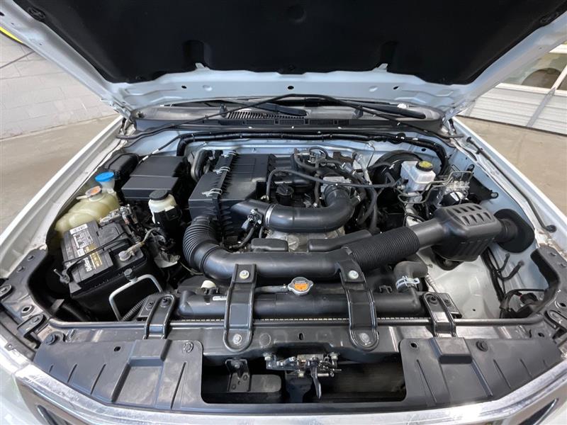 2019 NISSAN FRONTIER S