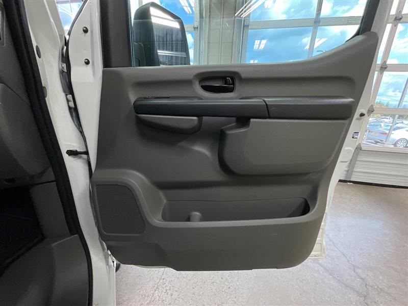 2020 NISSAN NV CARGO S