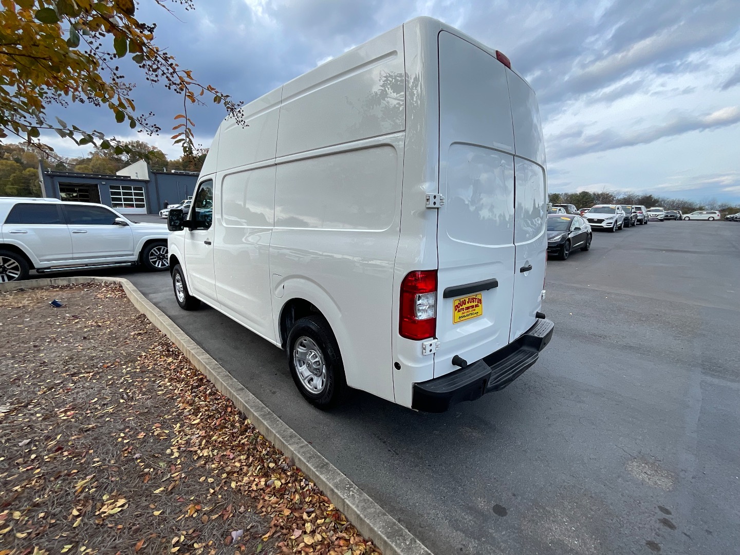 2021 Nissan NV Cargo SV - Photo 2