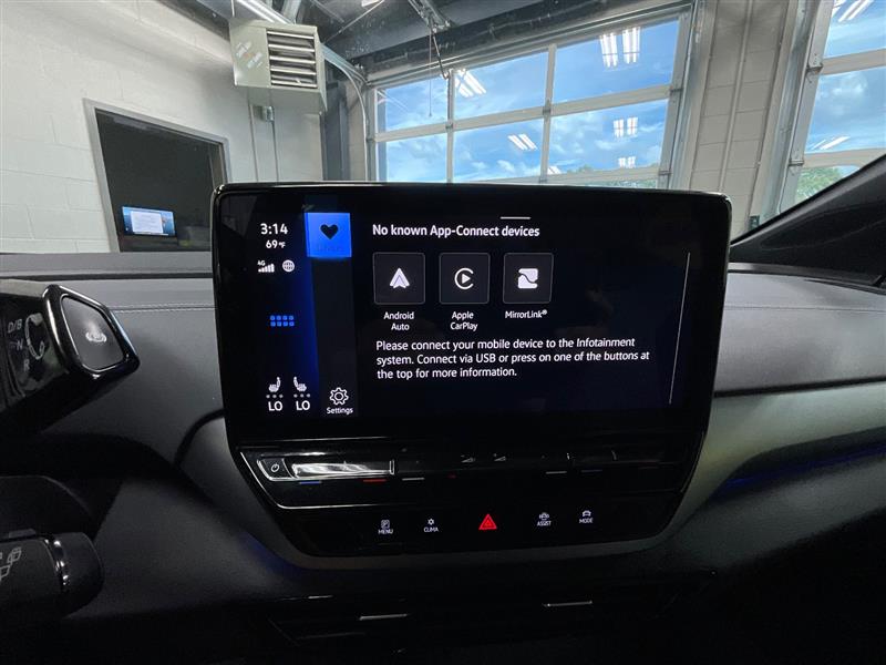 2023 VOLKSWAGEN ID.4 Pro
