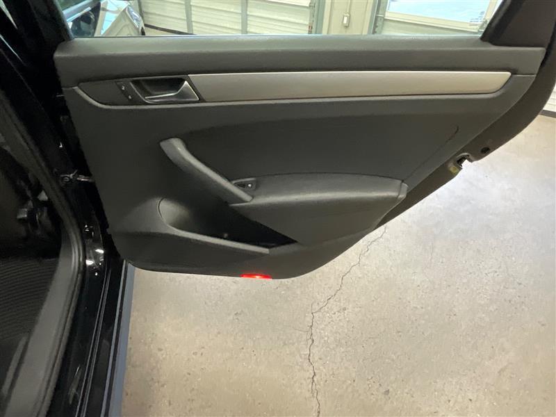 2012 VOLKSWAGEN PASSAT S PZEV