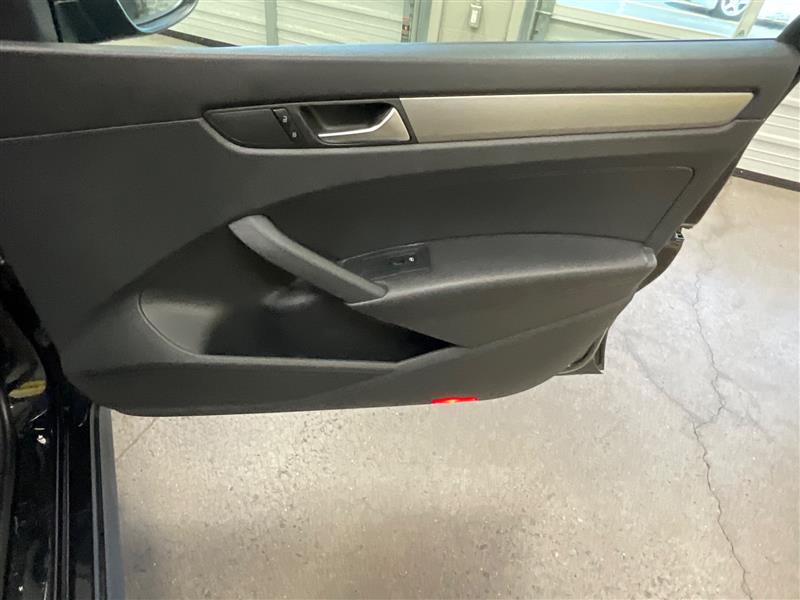 2012 VOLKSWAGEN PASSAT S PZEV