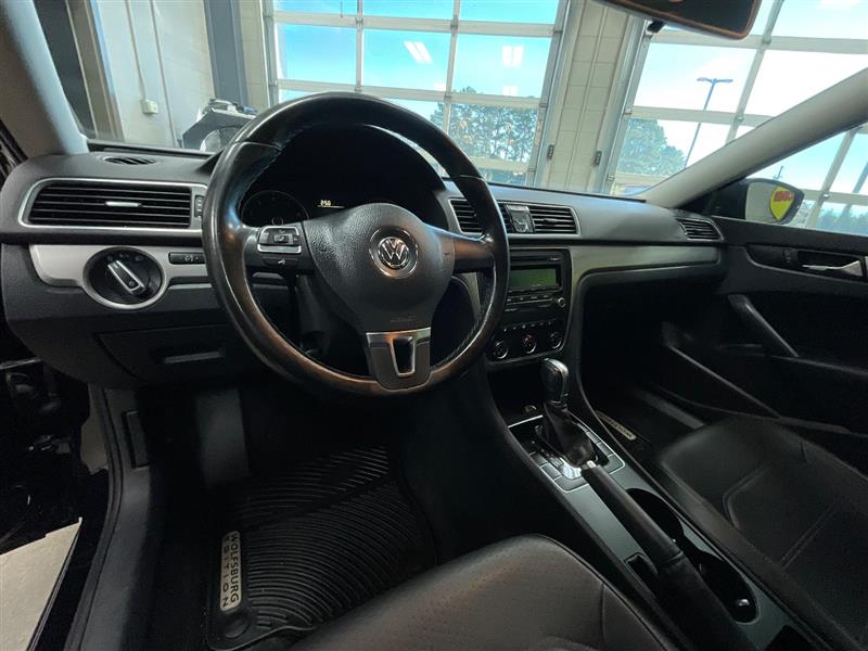 2015 VOLKSWAGEN PASSAT 1.8T