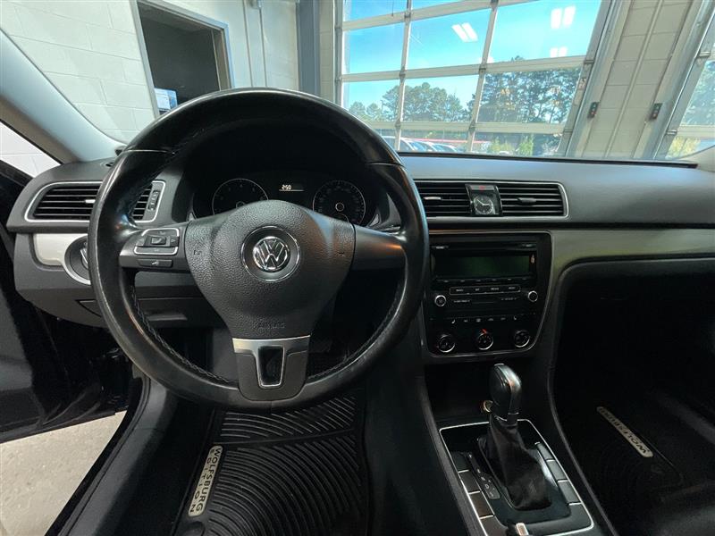 2015 VOLKSWAGEN PASSAT 1.8T