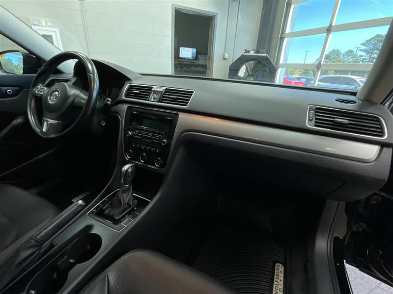 2015 VOLKSWAGEN PASSAT 1.8T