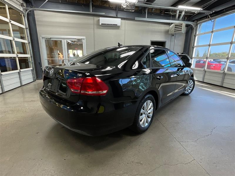 2015 VOLKSWAGEN PASSAT 1.8T