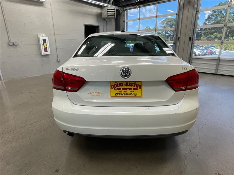 2015 VOLKSWAGEN PASSAT 1.8T