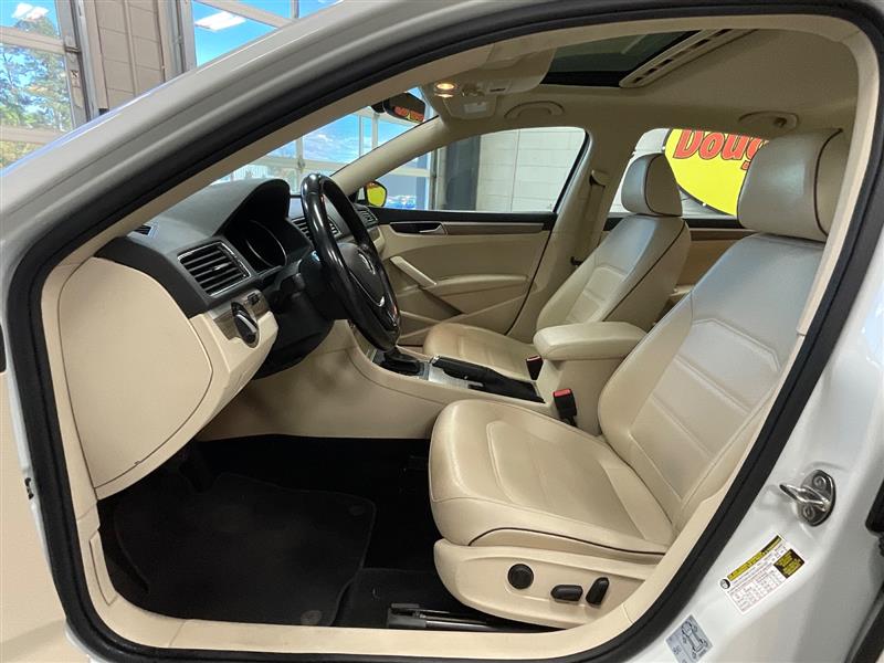 2018 VOLKSWAGEN PASSAT 2.0T SE