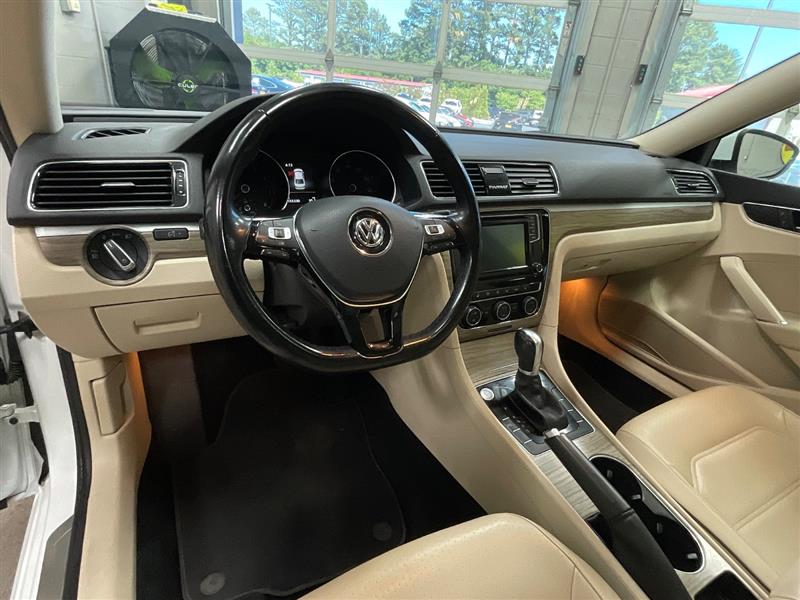 2018 VOLKSWAGEN PASSAT 2.0T SE