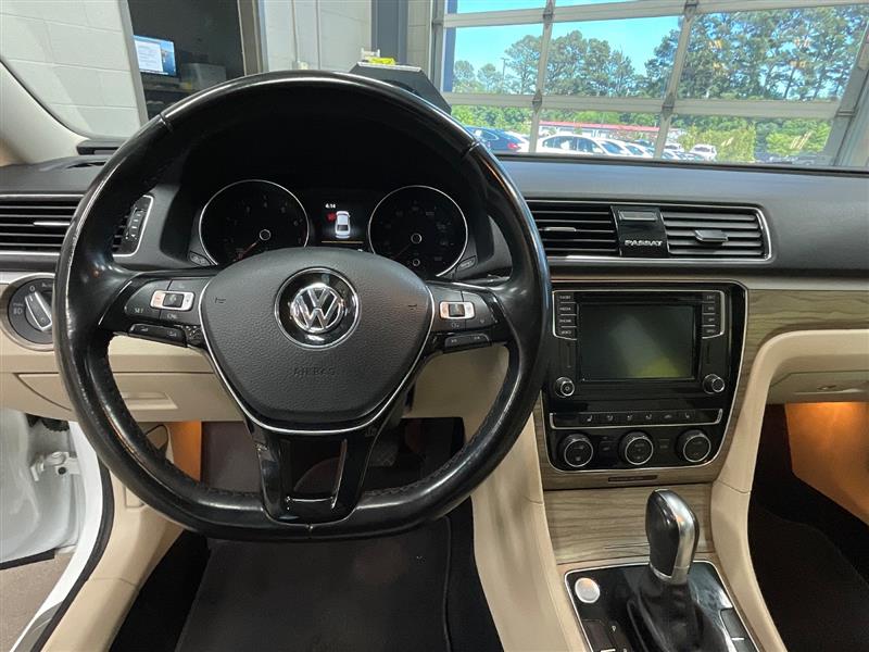 2018 VOLKSWAGEN PASSAT 2.0T SE
