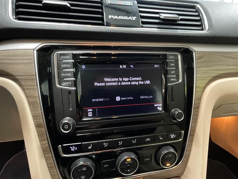 2018 VOLKSWAGEN PASSAT 2.0T SE