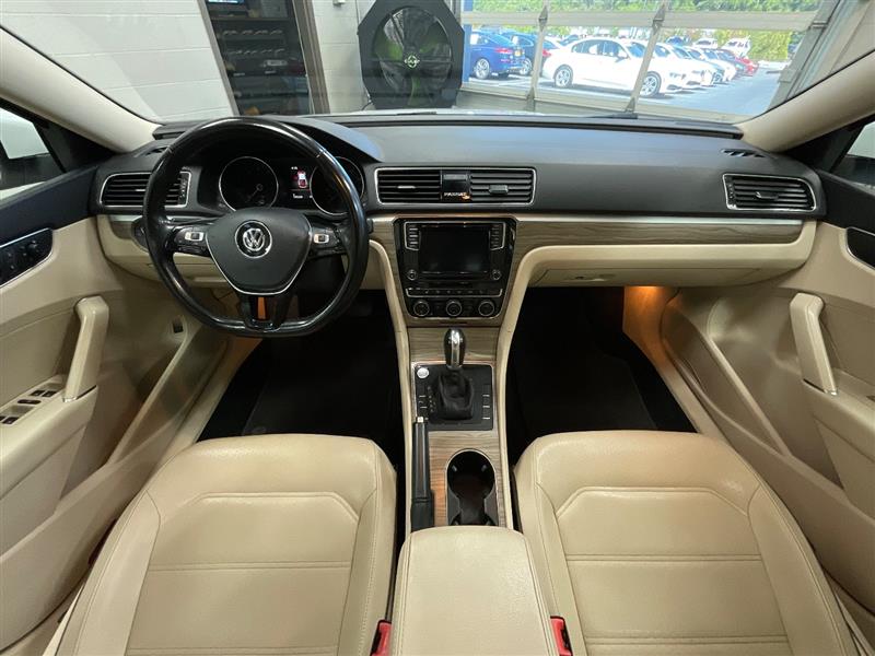 2018 VOLKSWAGEN PASSAT 2.0T SE
