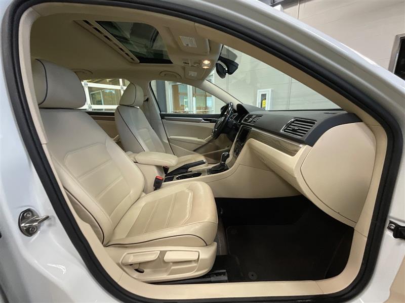 2018 VOLKSWAGEN PASSAT 2.0T SE
