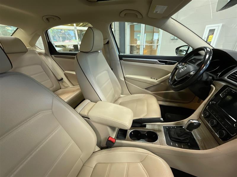 2018 VOLKSWAGEN PASSAT 2.0T SE