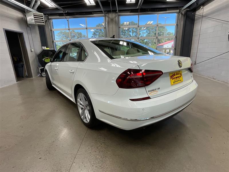 2018 VOLKSWAGEN PASSAT 2.0T SE