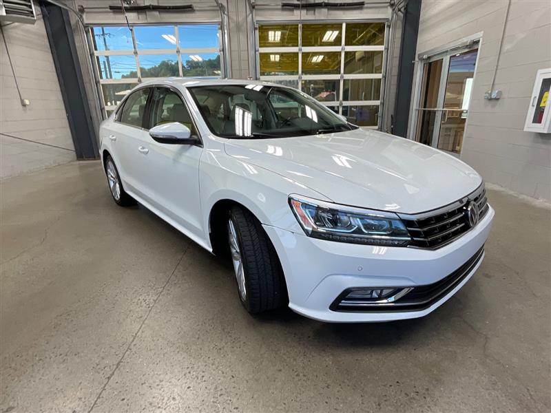 2018 VOLKSWAGEN PASSAT 2.0T SE
