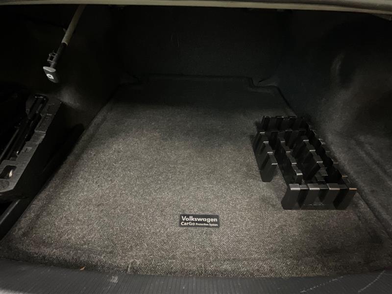 2012 VOLKSWAGEN PASSAT SE