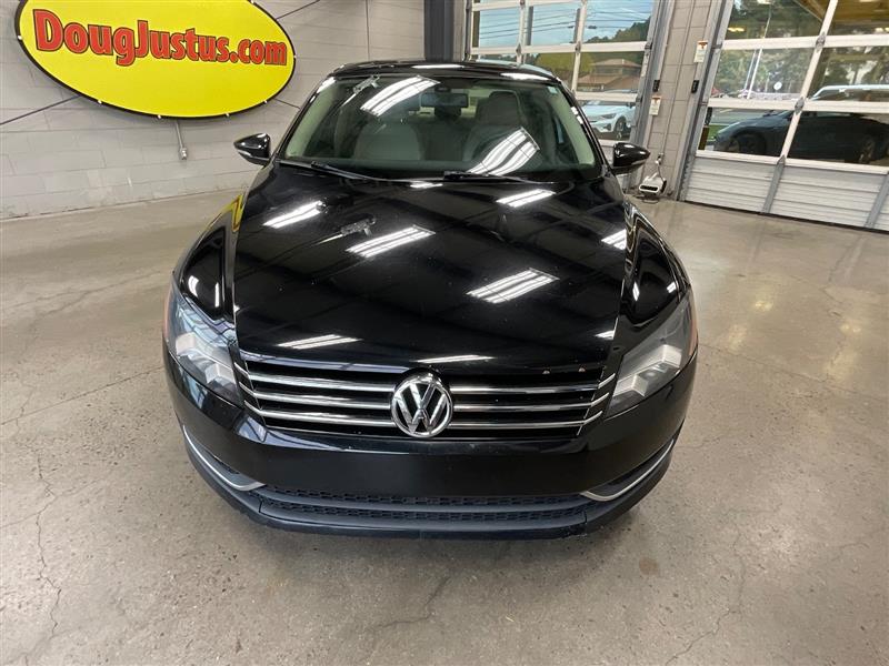 2012 VOLKSWAGEN PASSAT SE