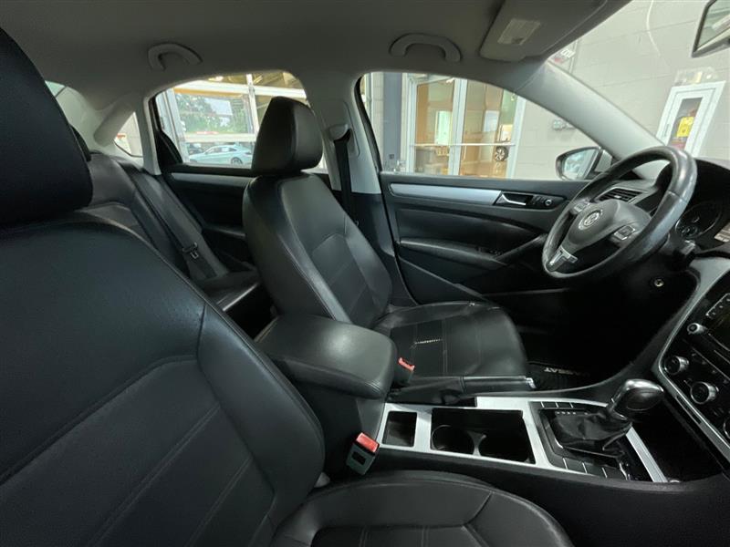 2012 VOLKSWAGEN PASSAT 