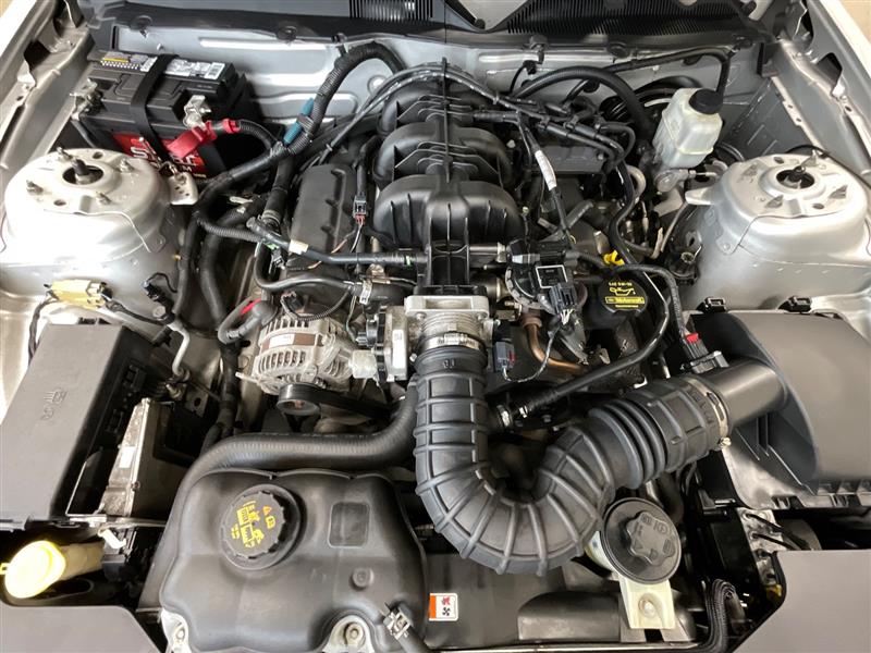 2010 FORD MUSTANG V6