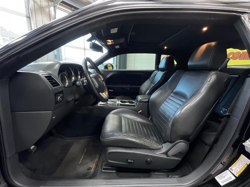 2012 DODGE CHALLENGER SXT
